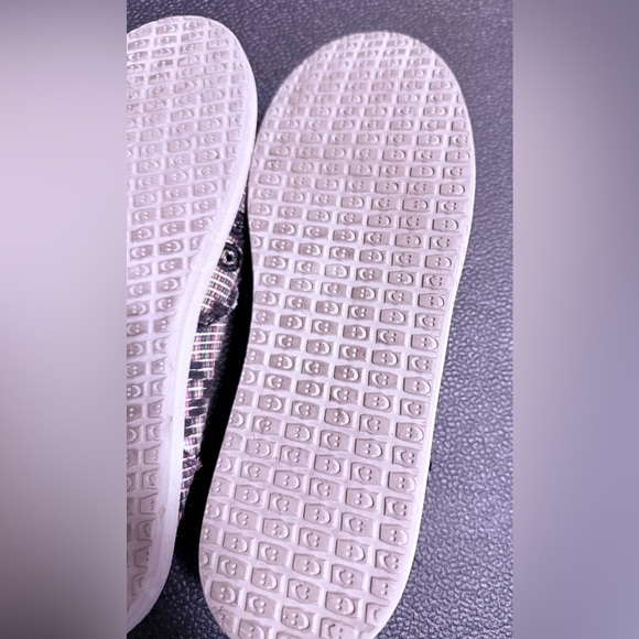 Sanuk Multicolored Casual Slip-Ons - Picture 6 of 6